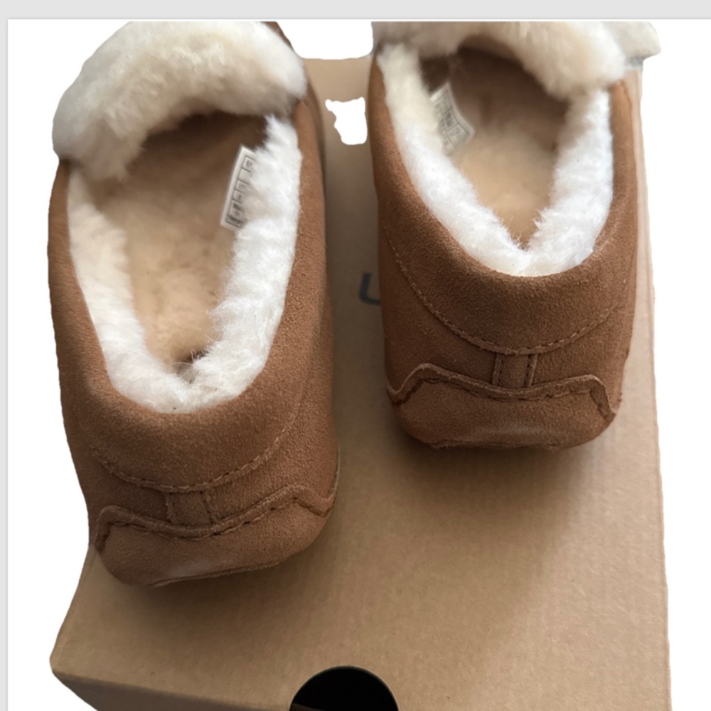 Ugg Australia Womens Dakota Shearling Braid Slipper/Moccasin Sz 8 New in Box - Picture 4 of 6